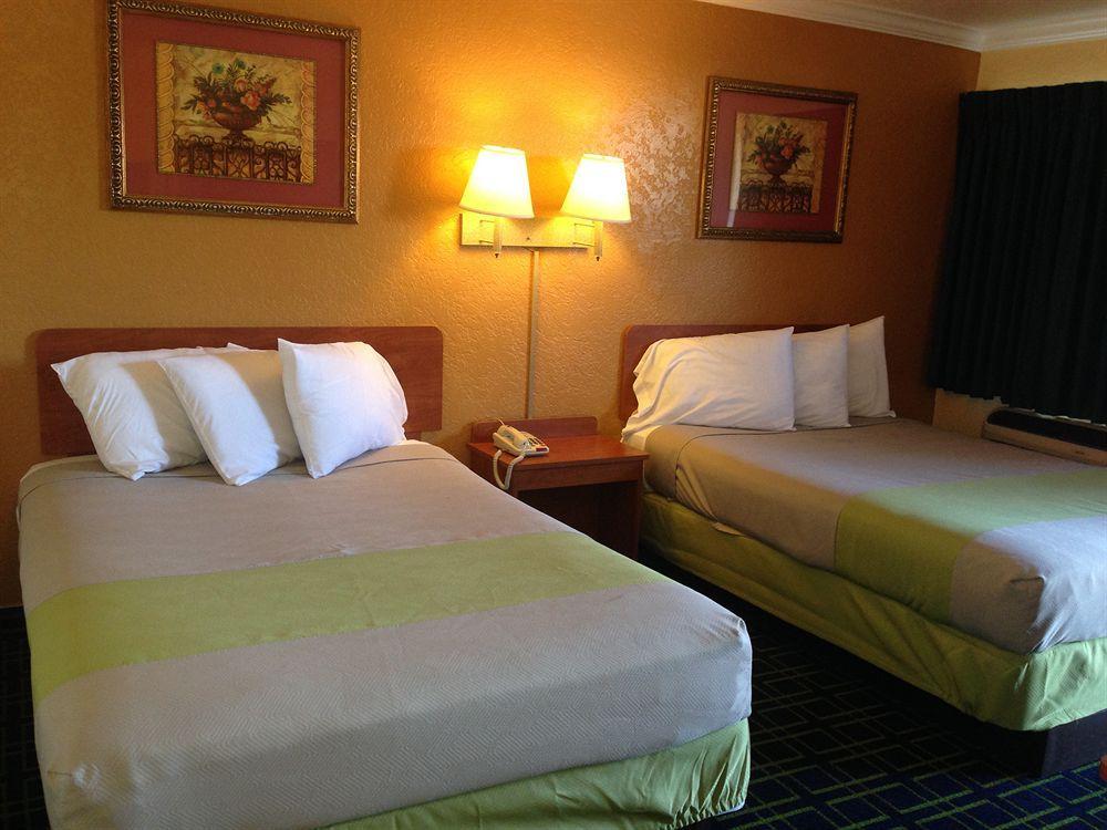 Value Inn เบลฟลาวเวอร์ ภายนอก รูปภาพ